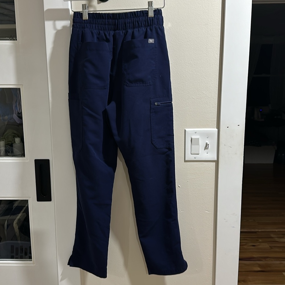 Figs Scrub Pant - Picture 3 of 3